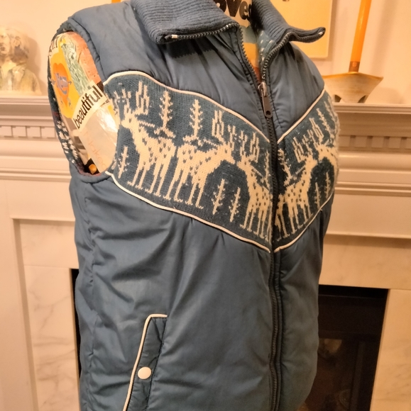 70's Vintage embroidered reversible puffer vest - Picture 5 of 6